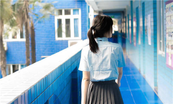 红安如何找到一个可以帮助我生孩子的女人？